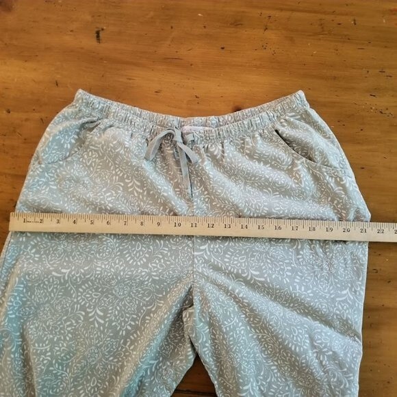 Fresh Produce Boho 100% Cotton Capri Pants Sage Green Floral Print, Size L - Picture 10 of 14